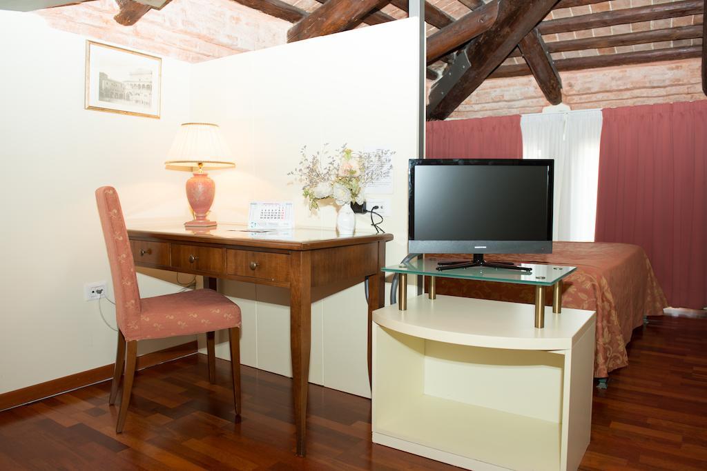 Residence Bertolini Πάδοβα Δωμάτιο φωτογραφία